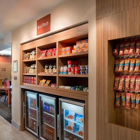 Towneplace Suites By Marriott Ottawa Kanata Bagian luar foto
