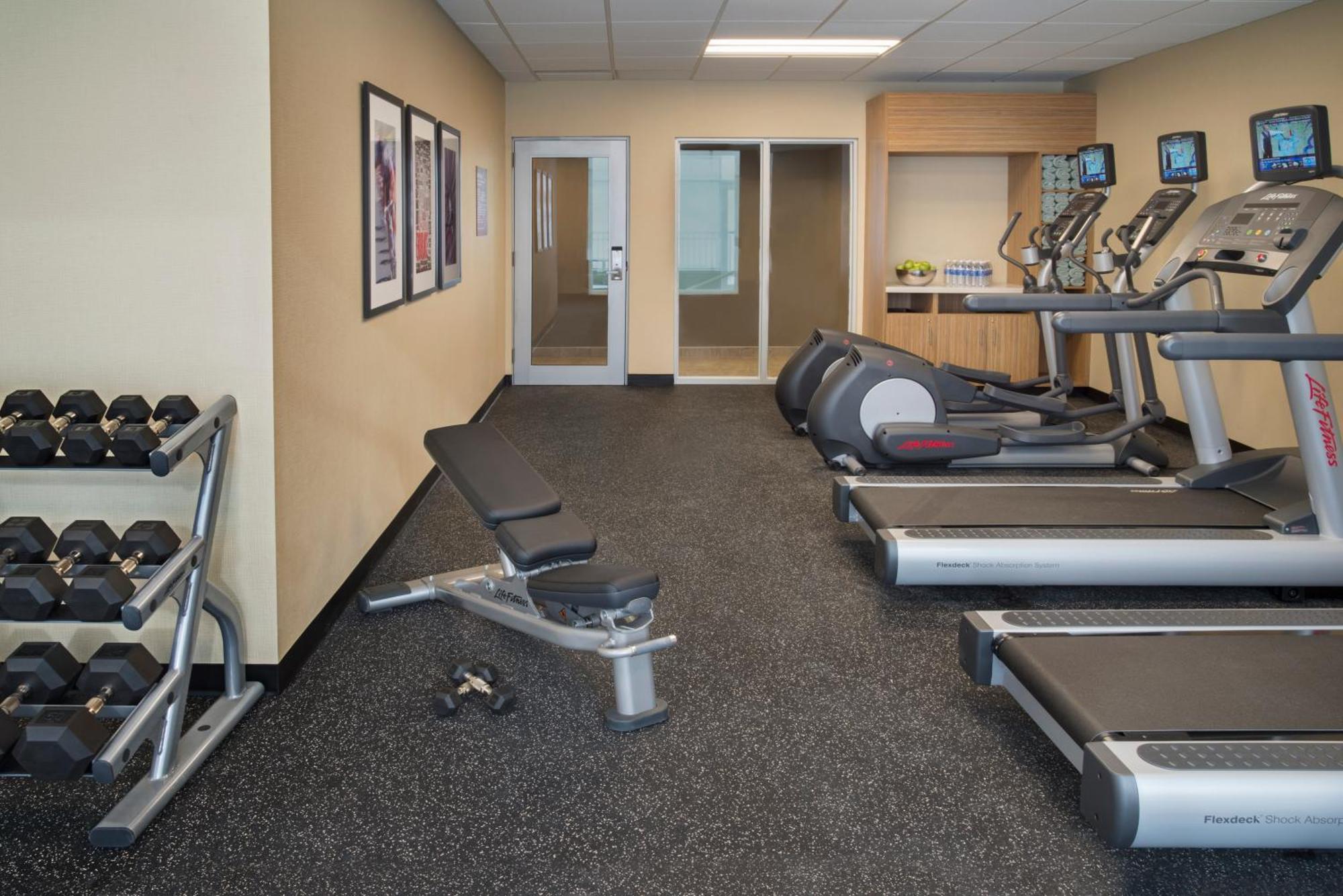Towneplace Suites By Marriott Ottawa Kanata Bagian luar foto