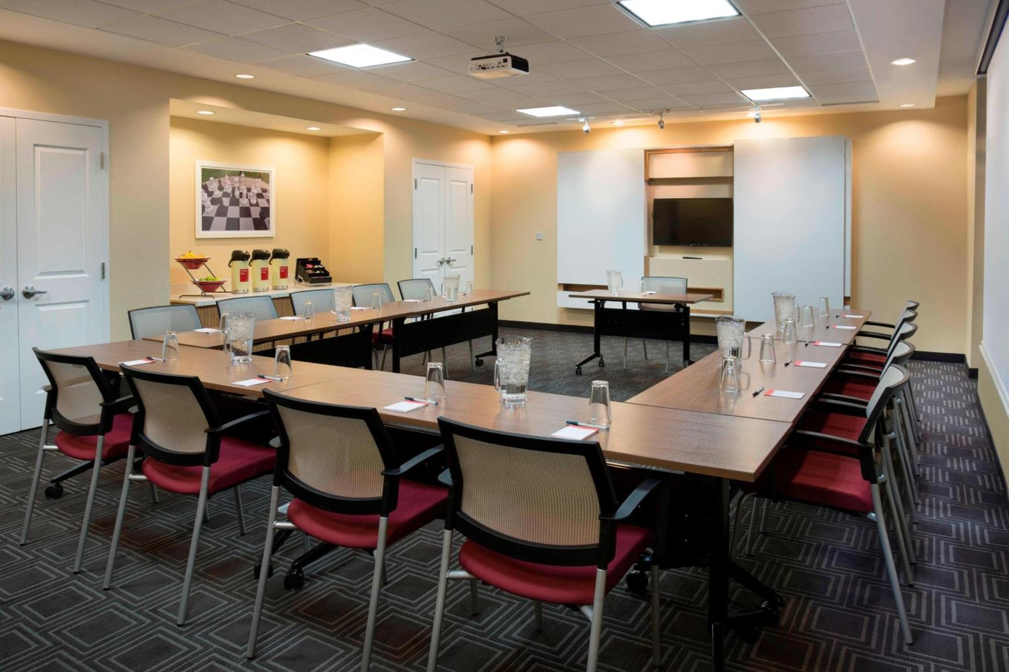 Towneplace Suites By Marriott Ottawa Kanata Bagian luar foto